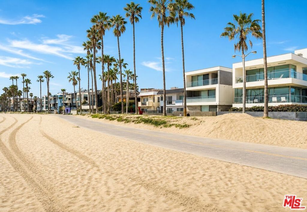 10 27th Avenue # 10a, Venice