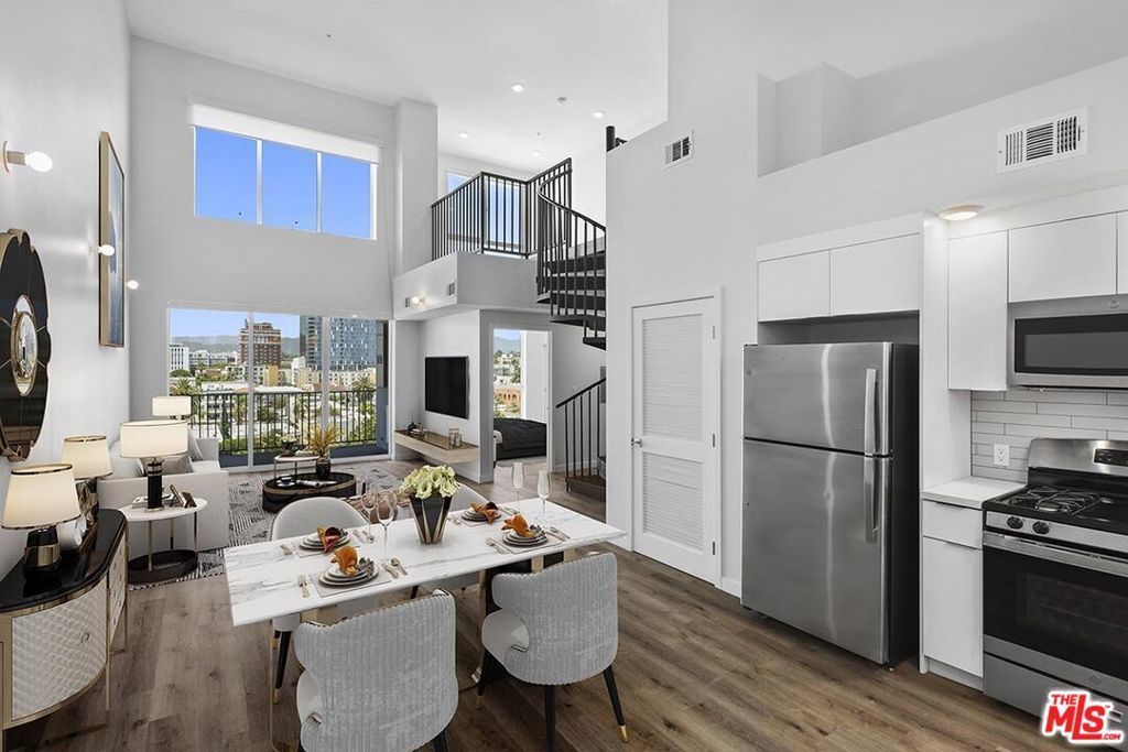 2783 Francis Avenue # 608, Los Angeles
