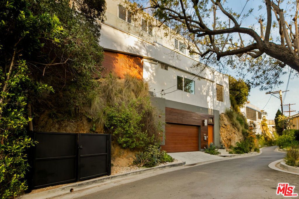 8469 Franklin Avenue, West Hollywood