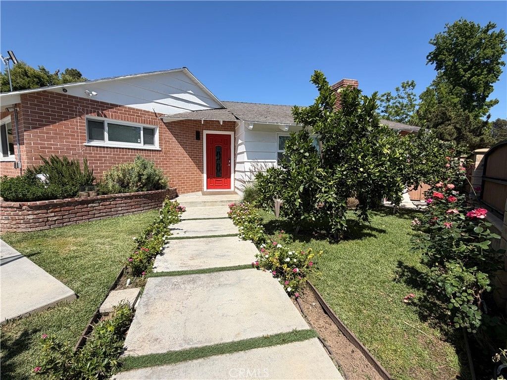 5300 Calhoun, Sherman Oaks
