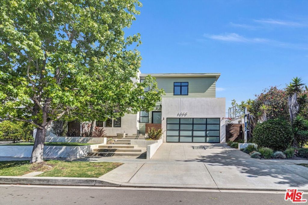 1635 19th Street, Manhattan Beach