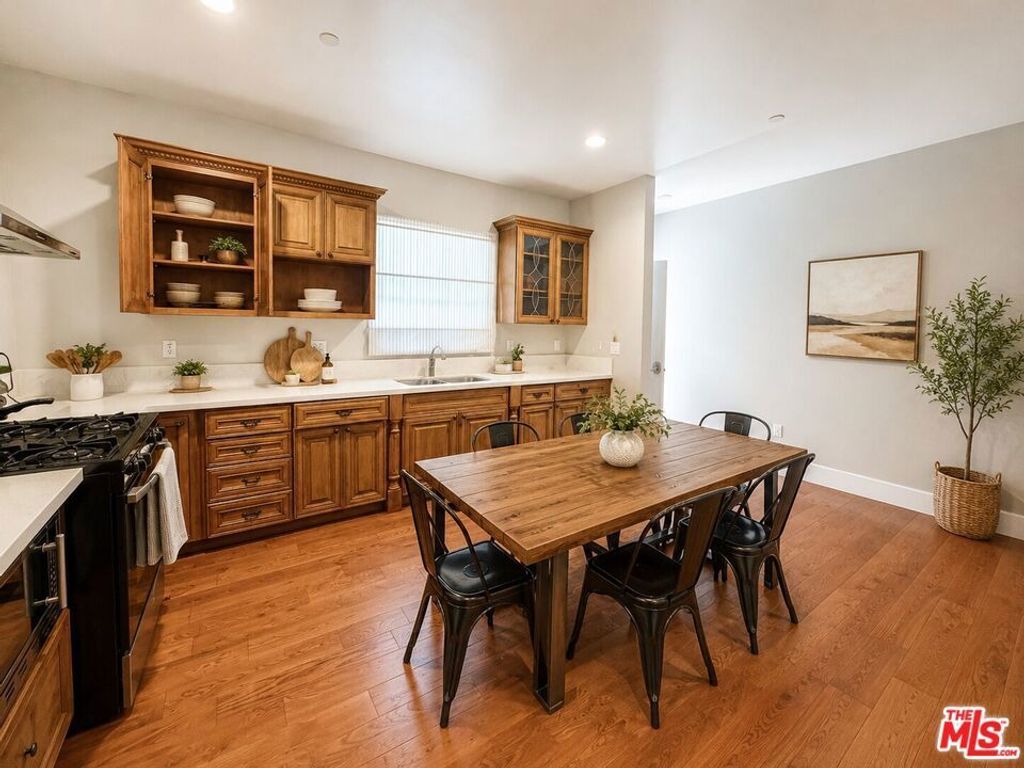 1212 W 37th Drive # 2, Los Angeles