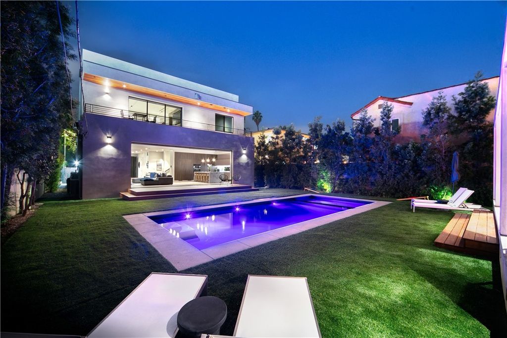 716 N Fuller, Los Angeles