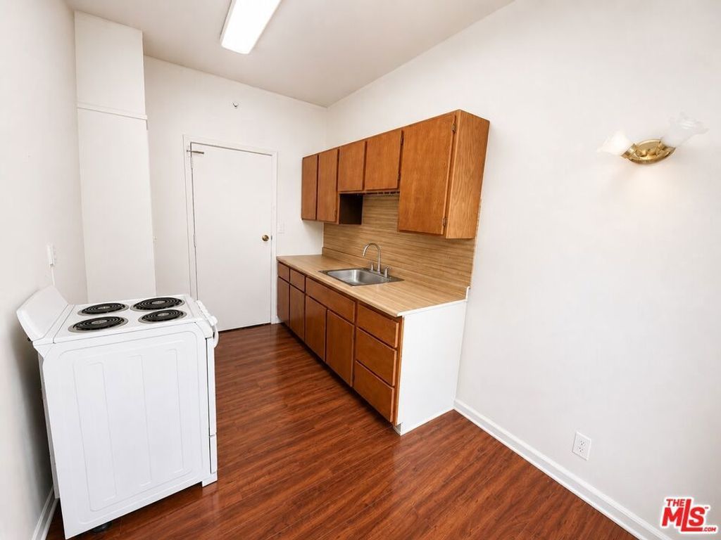 634 S Gramercy Place # 403, Los Angeles