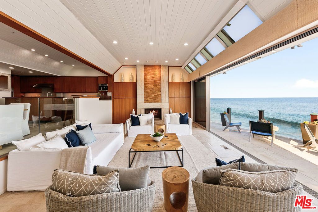 27352 Pacific Coast Highway, Malibu