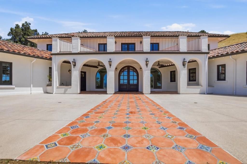 16010 Carey Lane, Morgan Hill