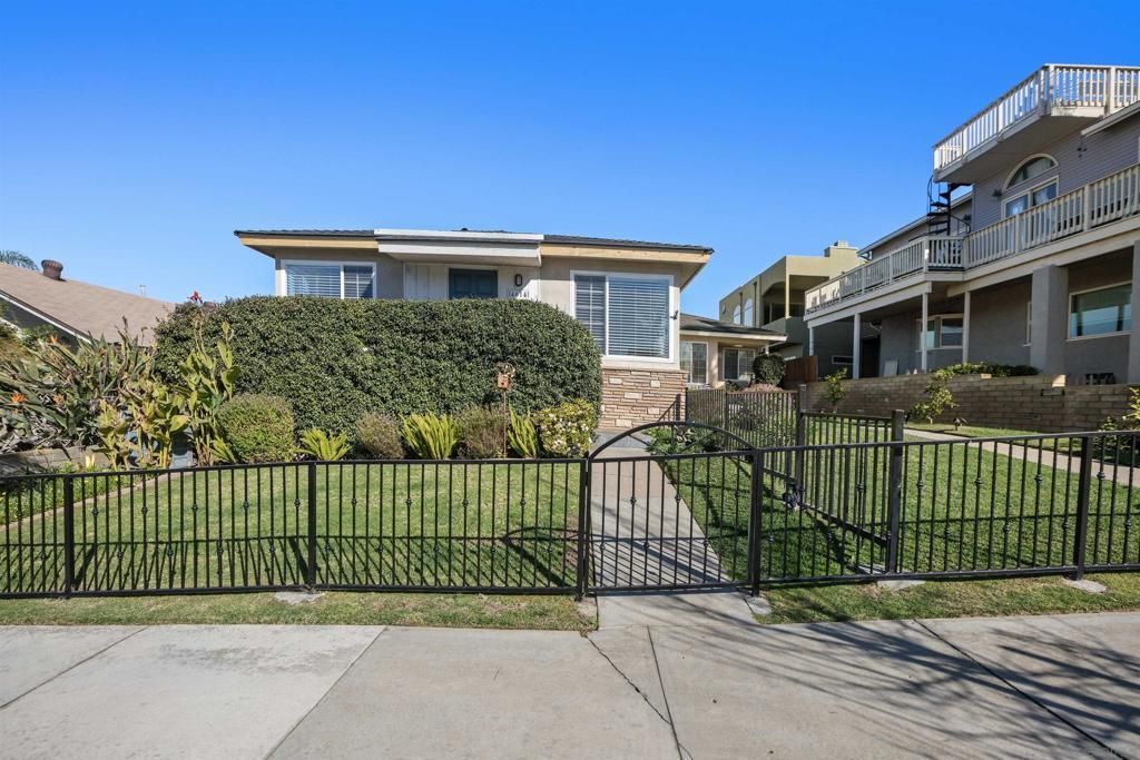 4614 Saratoga Ave, San Diego