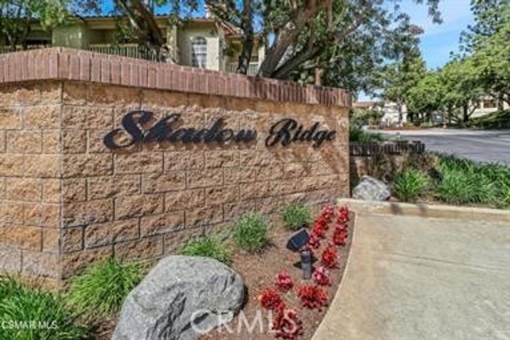 5744 Oak Bend # 303, Oak Park