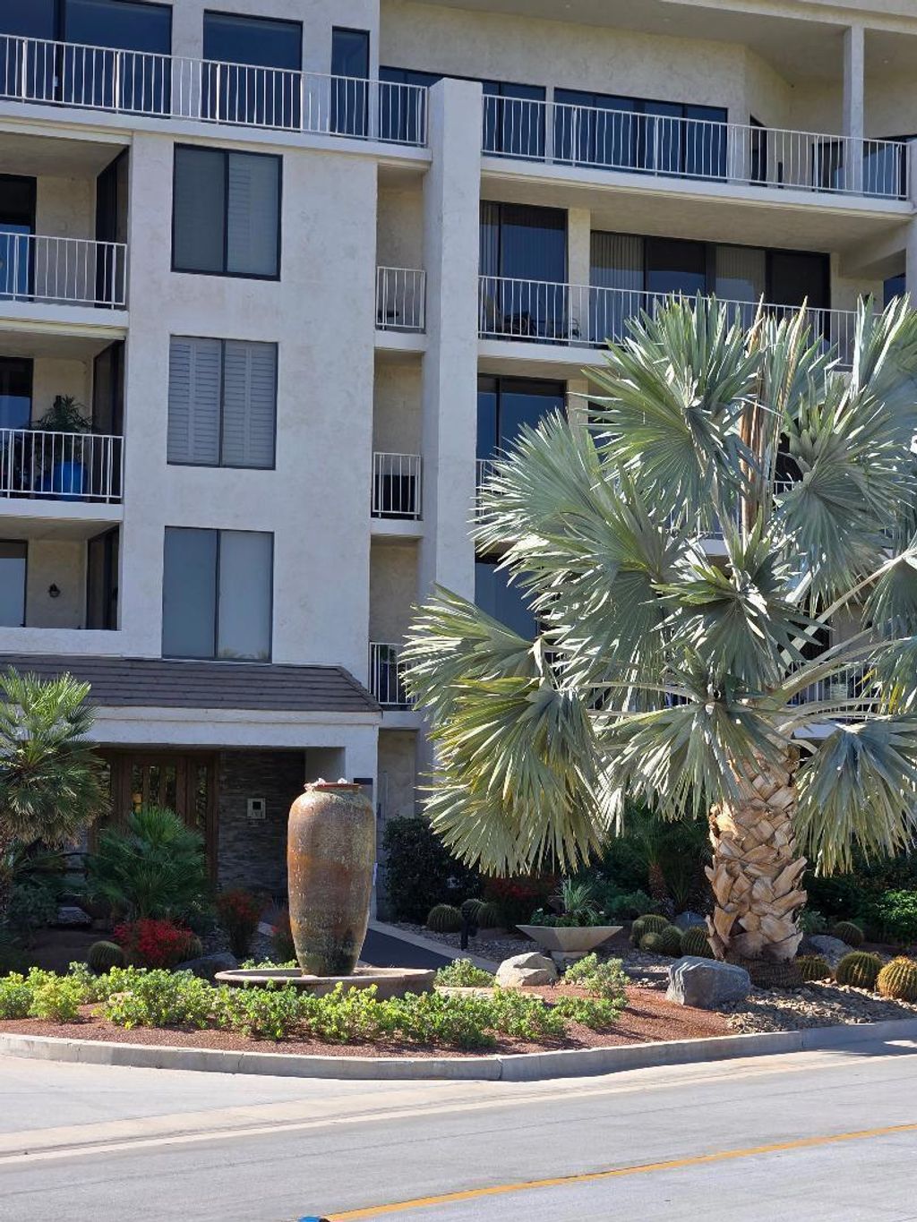 910 Island # 112, Rancho Mirage
