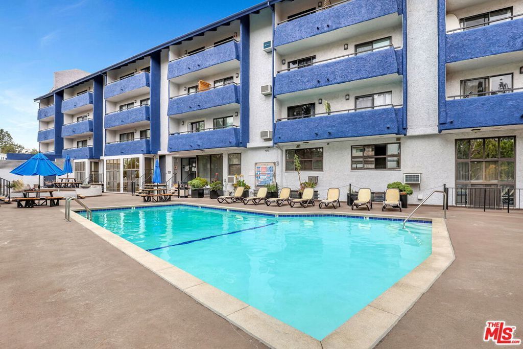 10982 Roebling Avenue # 309, Los Angeles