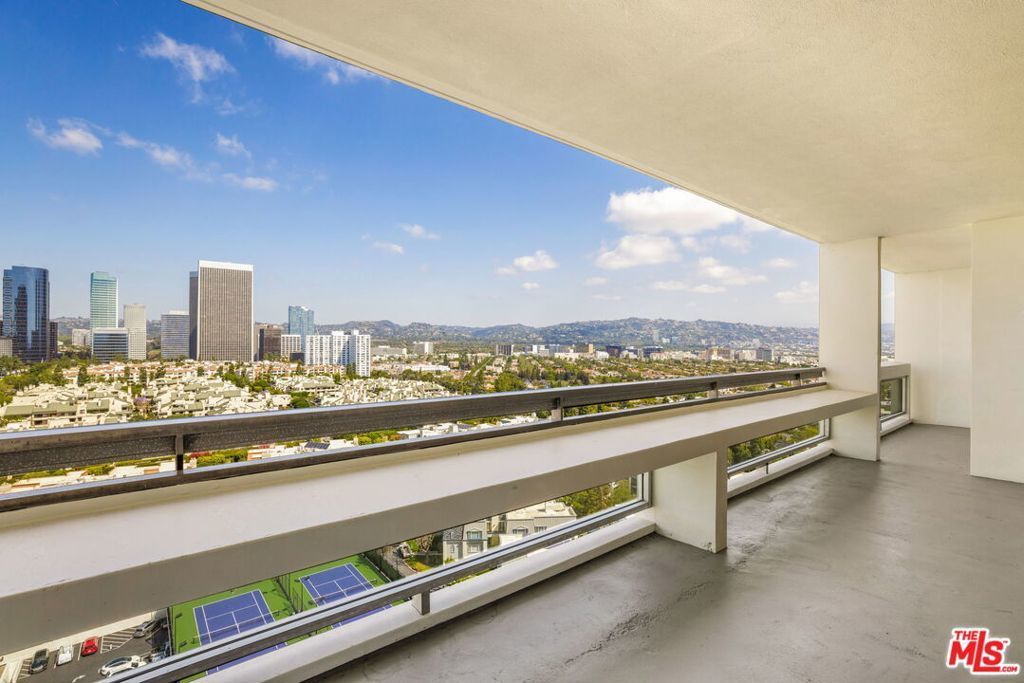 2222 Avenue Of The Stars # 1803, Los Angeles