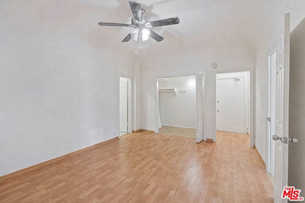 526 S Oxford Avenue # 100, Los Angeles