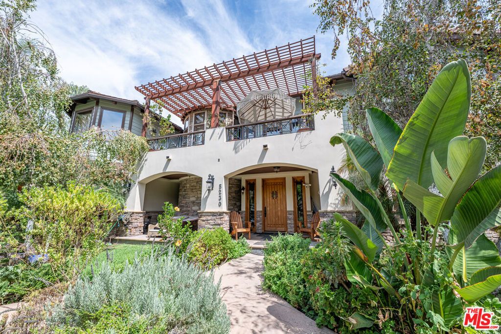 5230 Quakertown Avenue, Woodland Hills