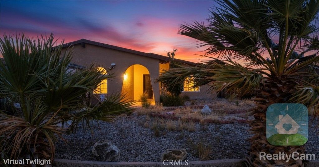 10270 Santa Cruz, Desert Hot Springs