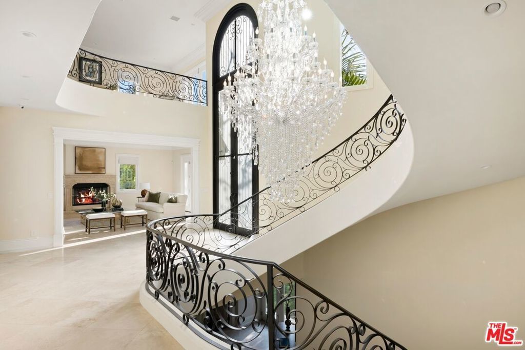 1350 Benedict Canyon Drive, Beverly Hills