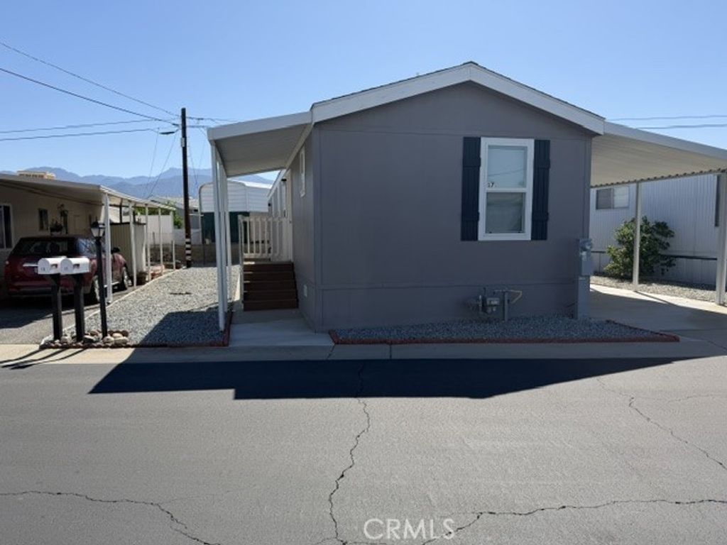 43601 Florida # 17, Hemet