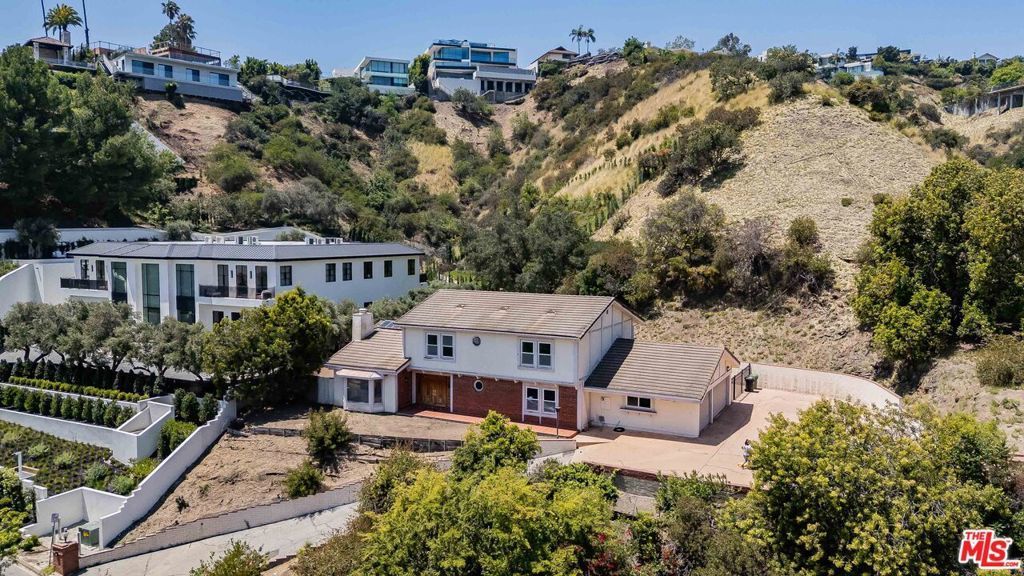 1181 Somera Road, Los Angeles
