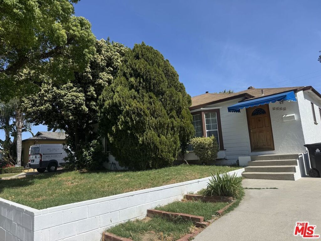 6556 Forbes Avenue, Van Nuys