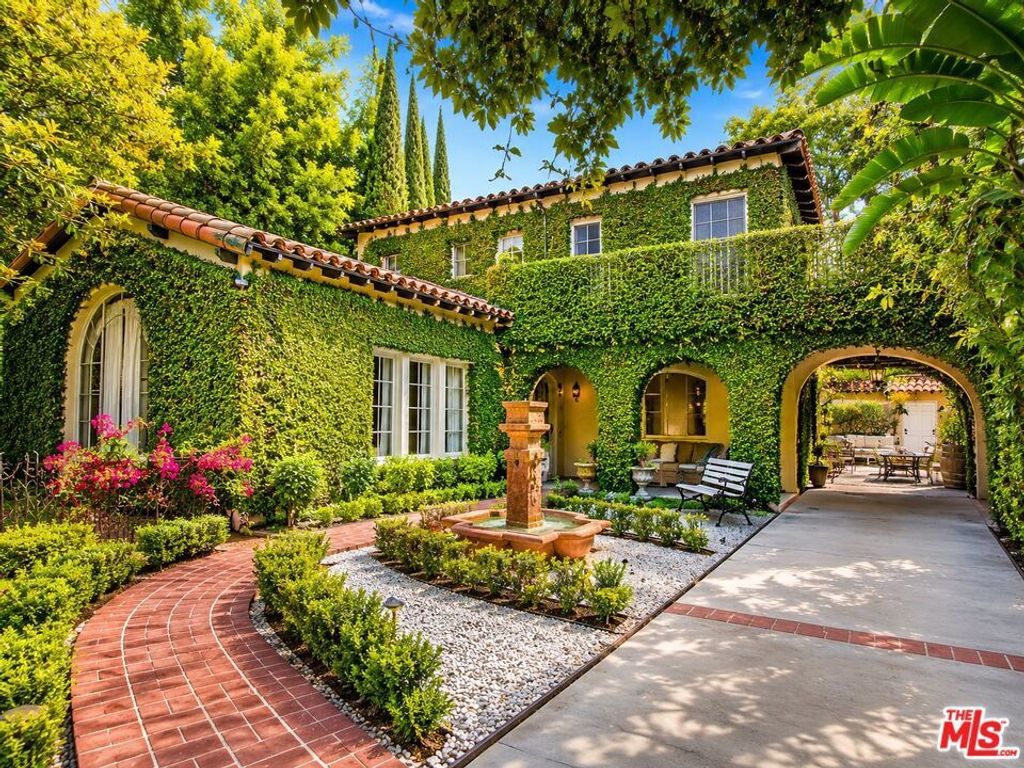 634 N Highland Avenue, Los Angeles
