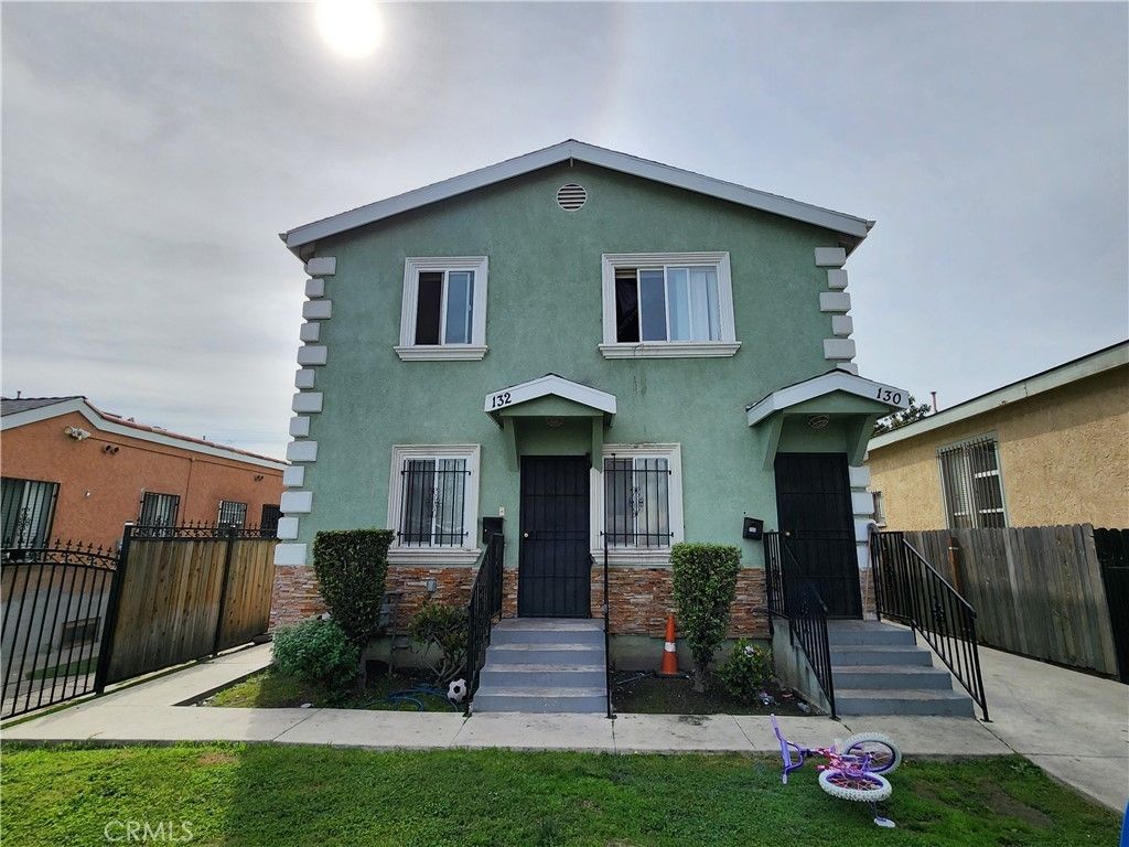 130 E 95th Street, Los Angeles