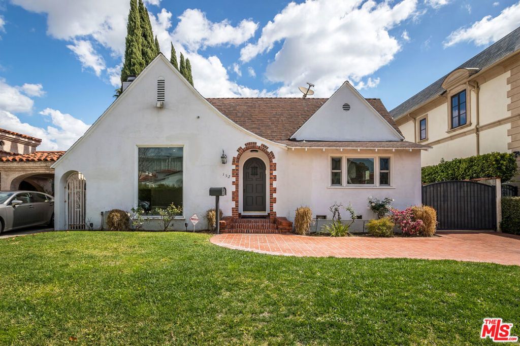152 S Wetherly Drive, Beverly Hills