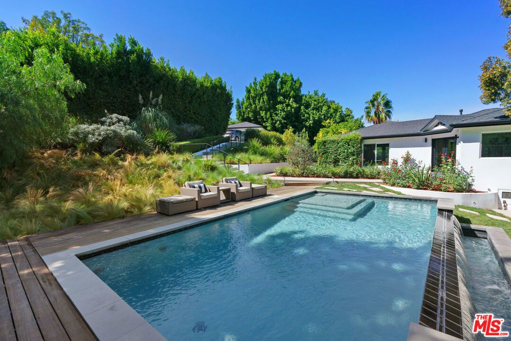 3751 Multiview Drive, Los Angeles