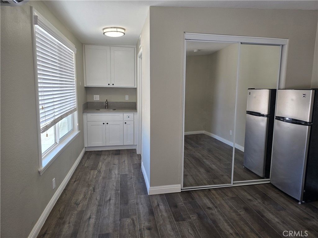 7215 Lyons # 1, Hesperia