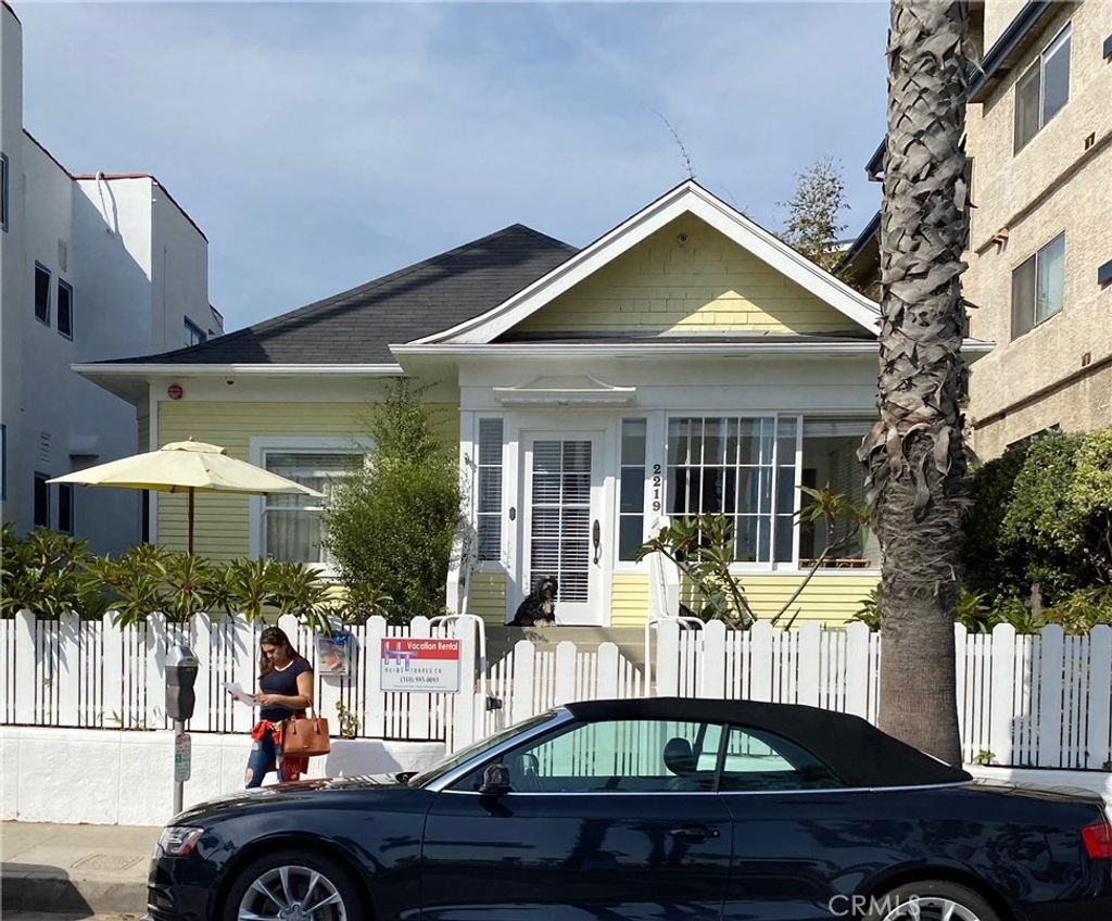 2219 Ocean Avenue, Santa Monica