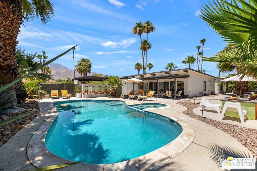 622 N Monterey Road, Palm Springs