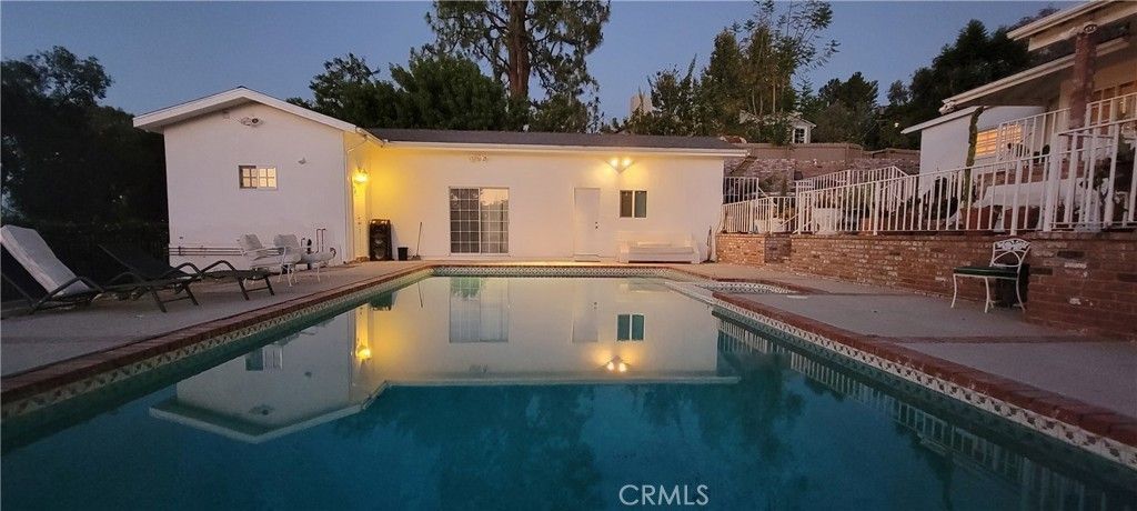 4910 Brewster # 2, Tarzana