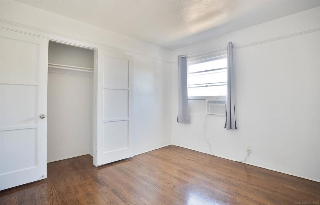 7203 Blackton, La Mesa