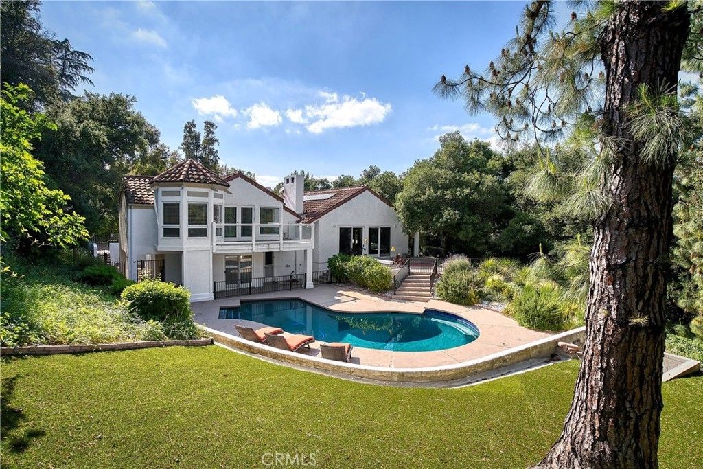 4414 Park Mallorca, Calabasas