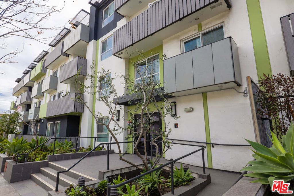 1539 Beloit # Ph8, Los Angeles