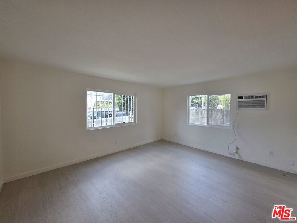 912 N Ridgewood Place # 2, Los Angeles