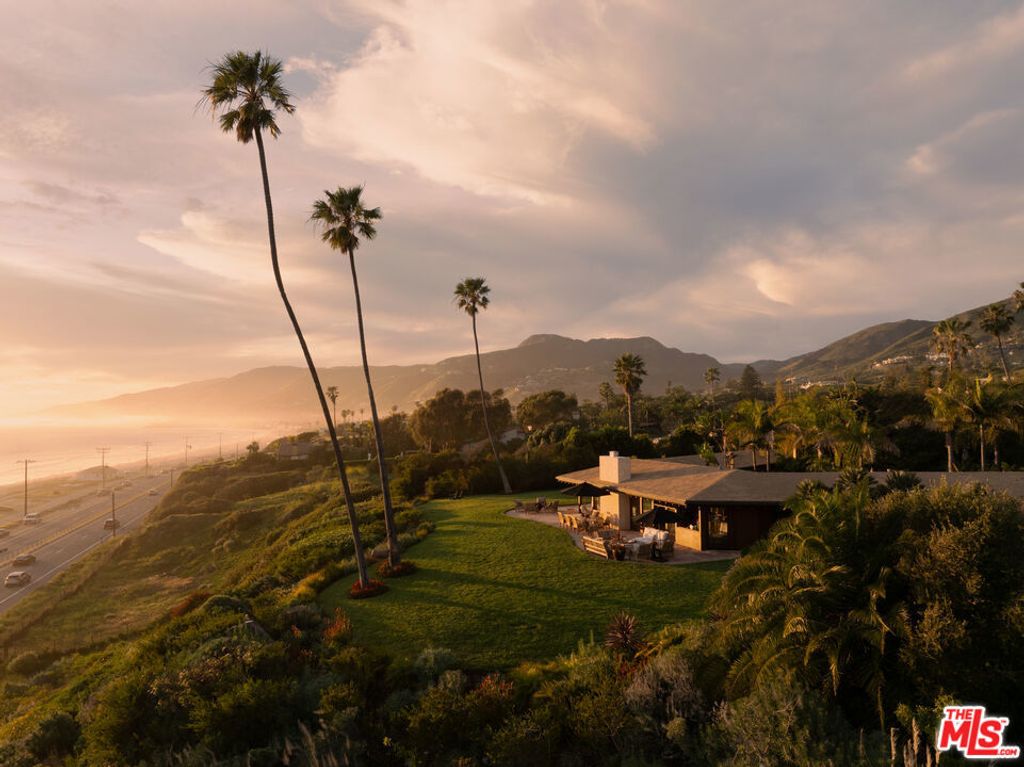 30245 Pacific Coast Highway, Malibu