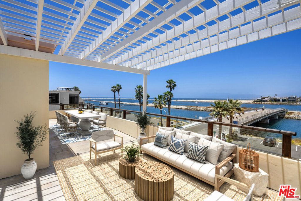 6206 Pacific Avenue # 2, Playa Del Rey