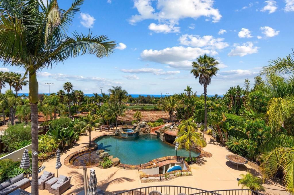 1668 Crest Drive, Encinitas