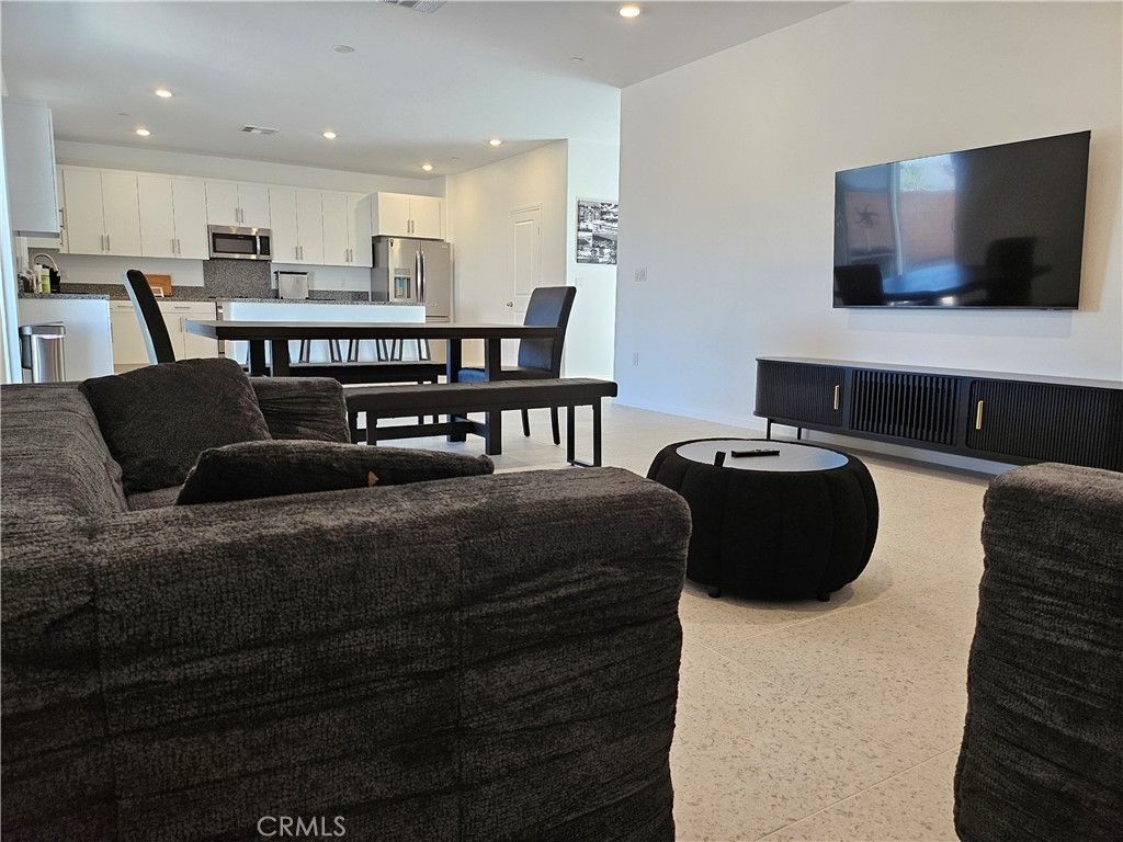 62488 Highwing, Desert Hot Springs