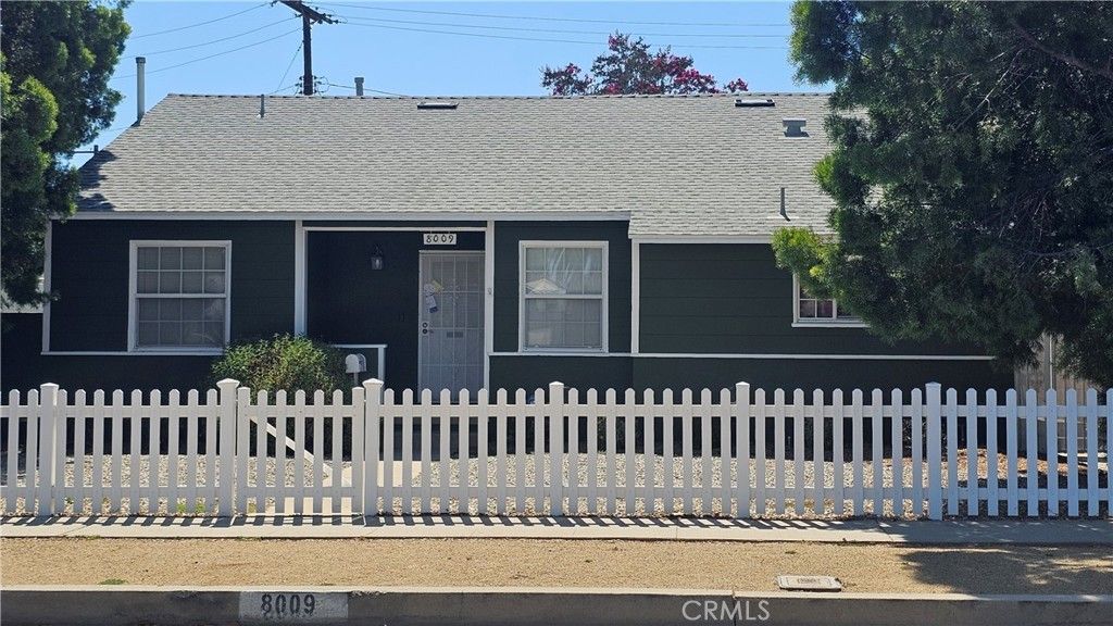 8009 Aldea, Van Nuys