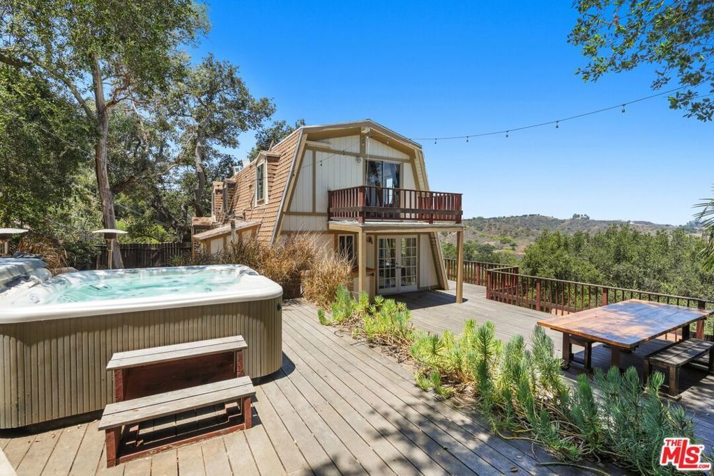 22013 Upper Alta Drive, Topanga