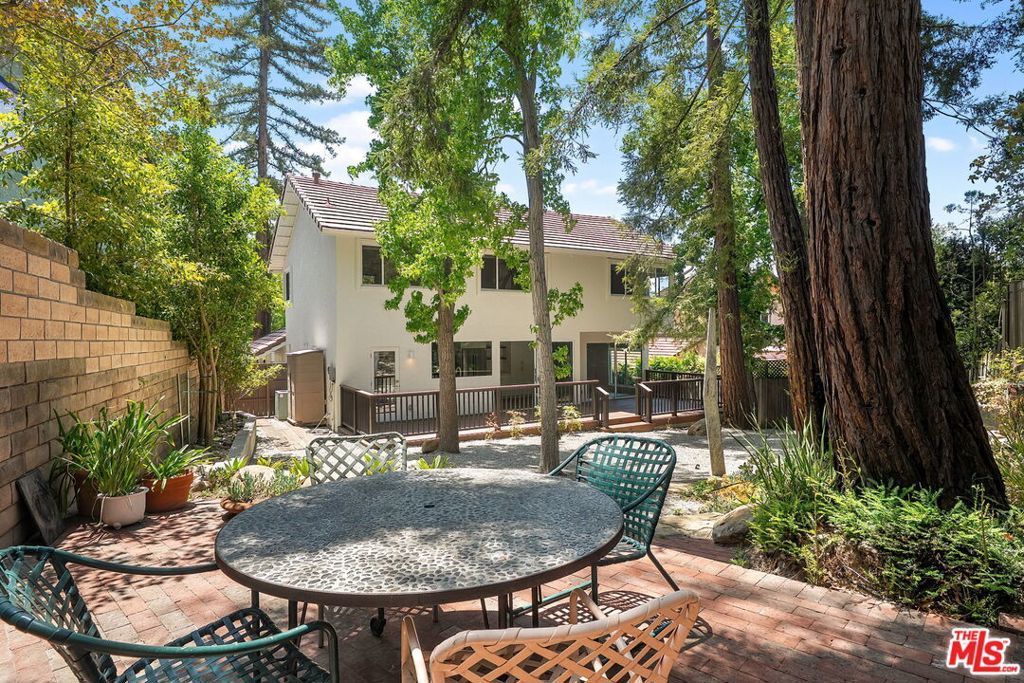 10311 Clusterberry Court, Los Angeles
