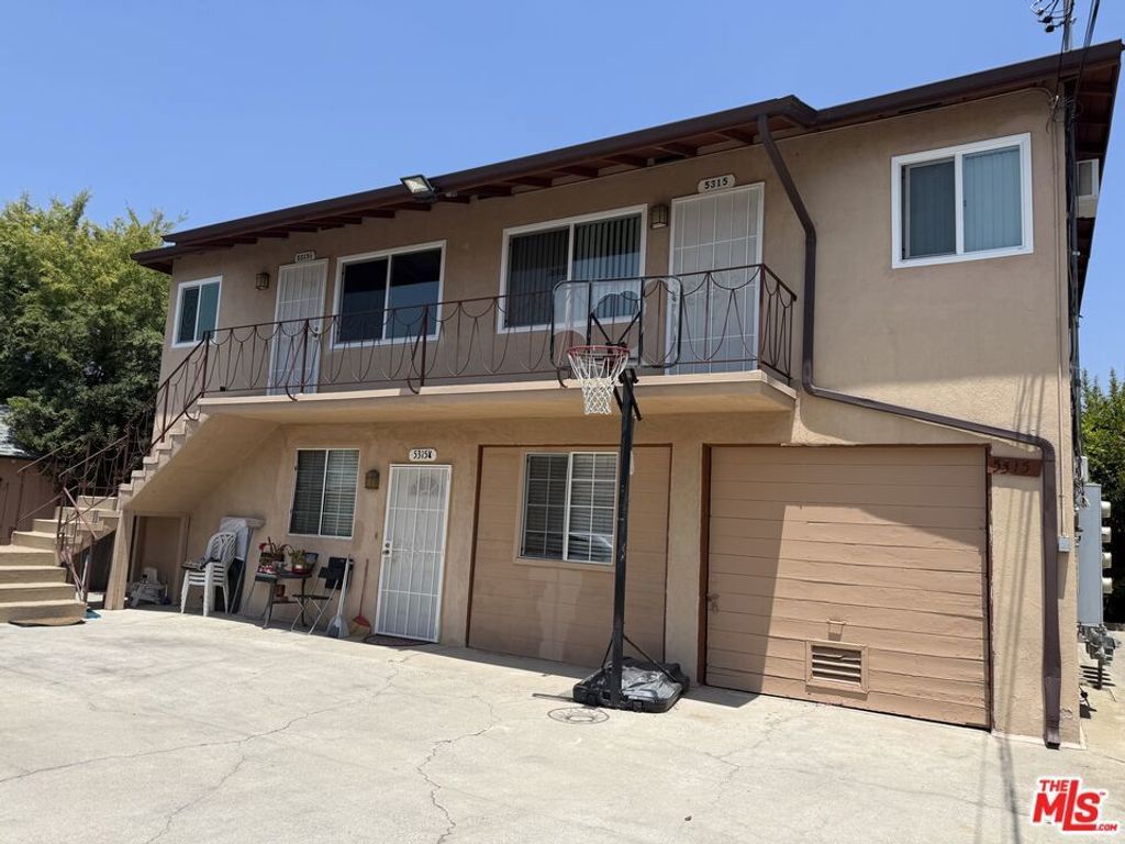 5315 Virginia Avenue, Los Angeles