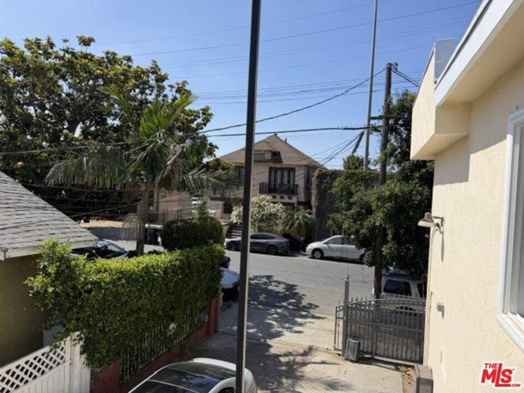 1499 W 35th Place # 4, Los Angeles