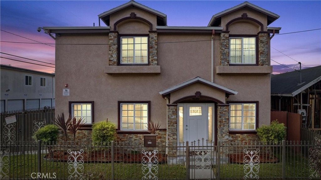 435 Cerritos Avenue, Long Beach