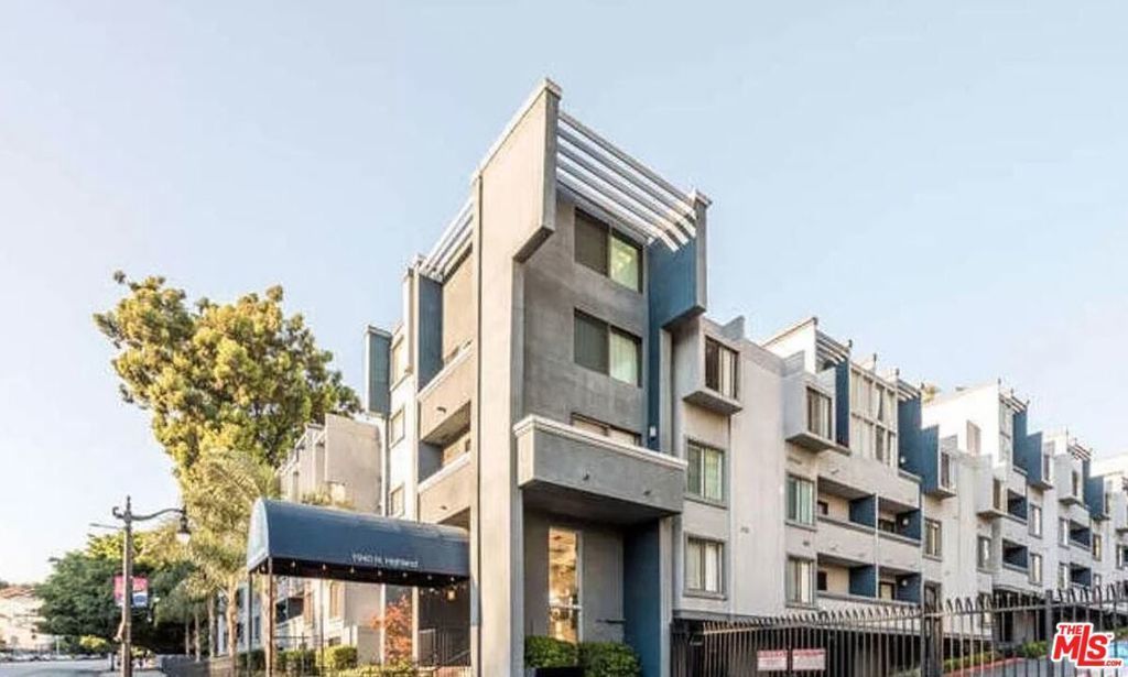 1940 N Highland Avenue # 81, Los Angeles