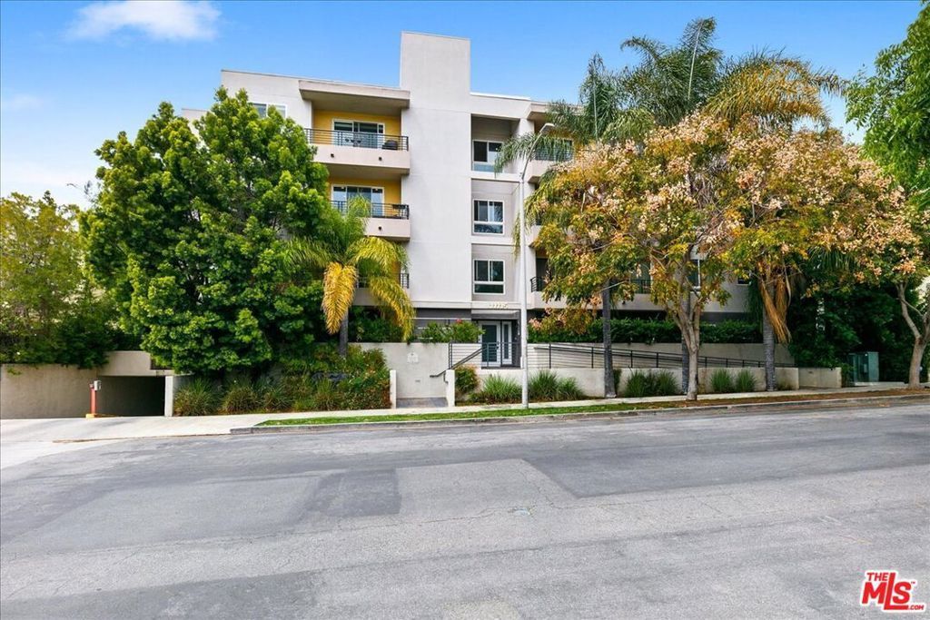 11115 Acama Street # 107, North Hollywood