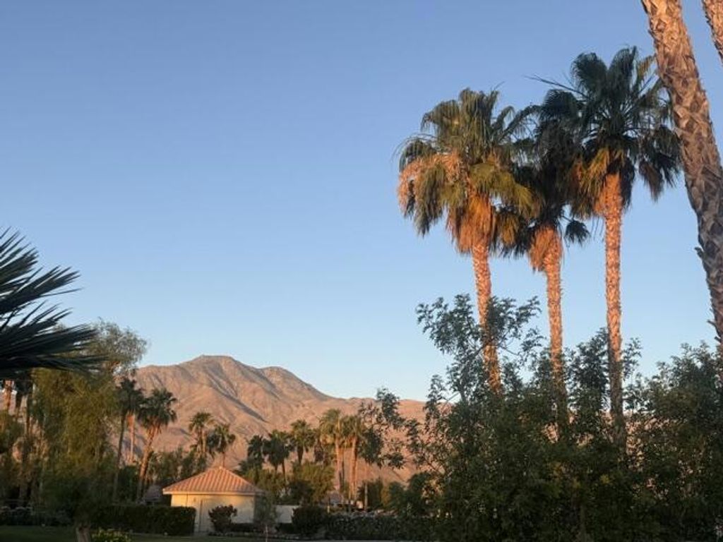 80706 Hermitage, La Quinta