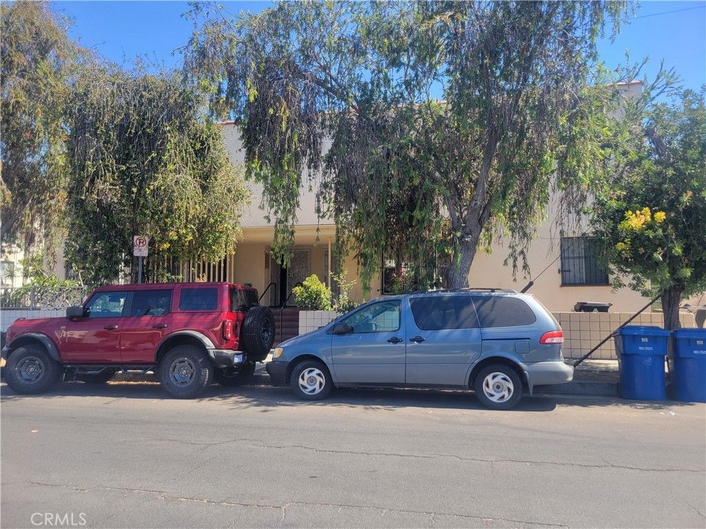 2930 W 11th Street, Los Angeles