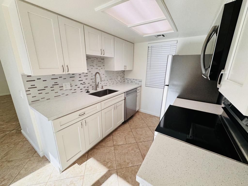 43376 Cook # 6, Palm Desert
