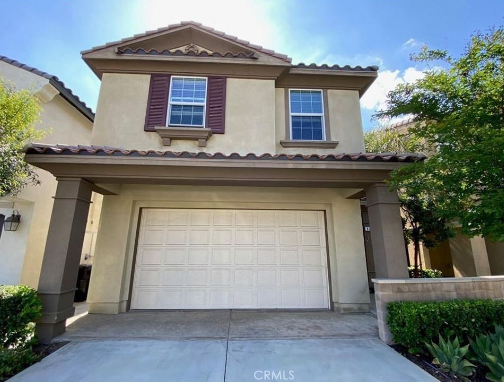 825 Parisa Place, Upland